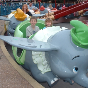 Dumbo flys the family