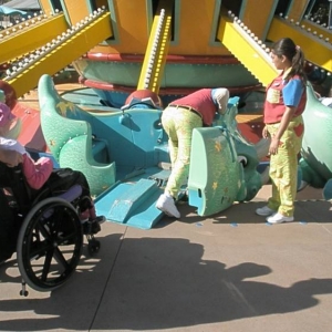 Triceraptop Spin wheelchair dino