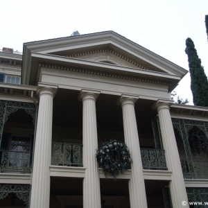 New-Orleans-Square-06