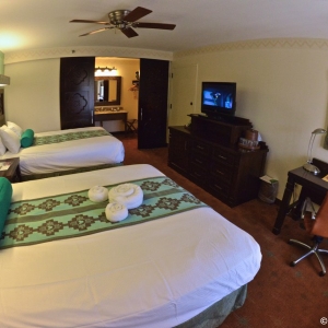 Coronado-Springs-Room-002