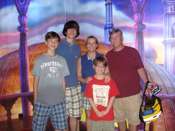 Family_at_Disney_2008
