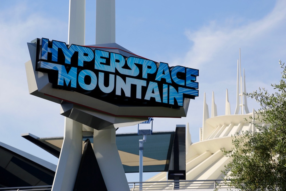 Hyperspace-Mountain-09