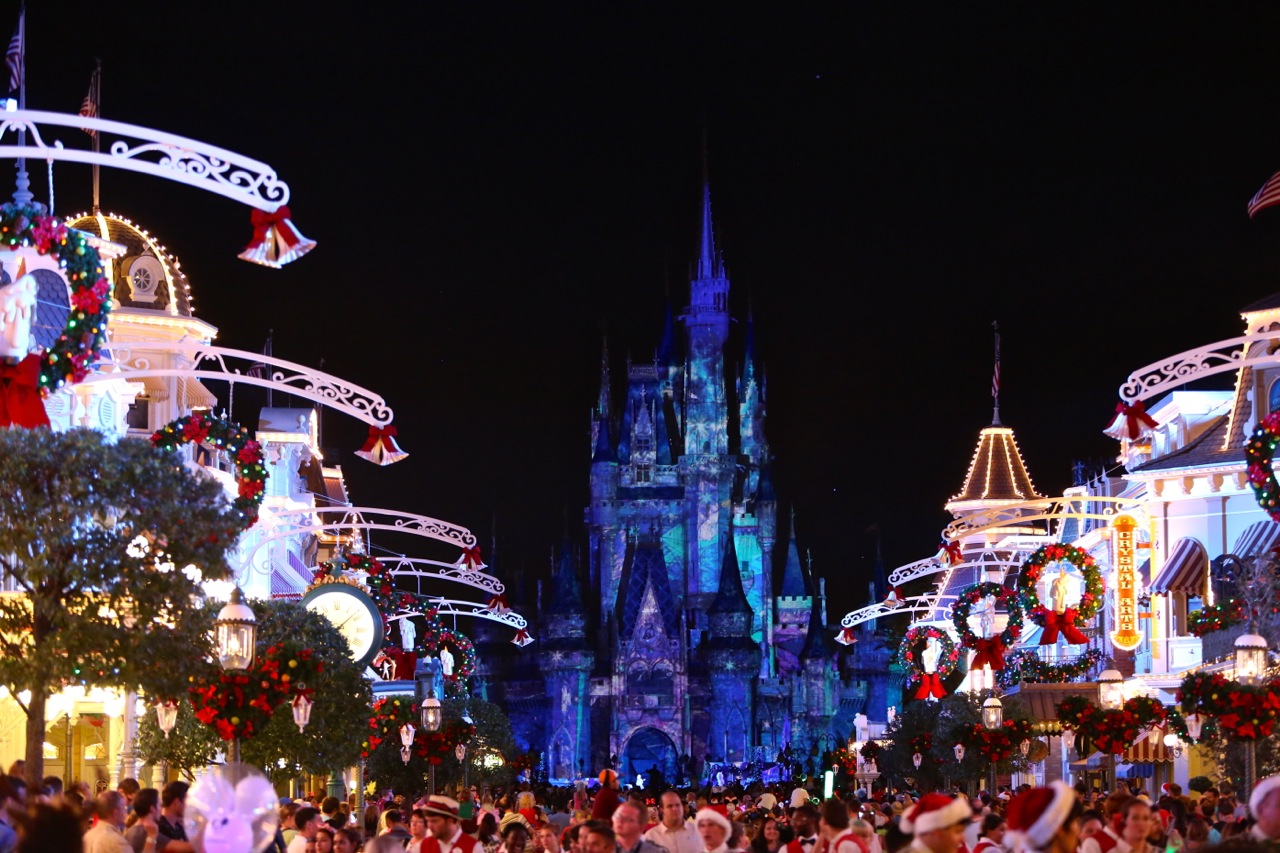 Mickeys-Very-Merry-Christmas-Party-2015-237