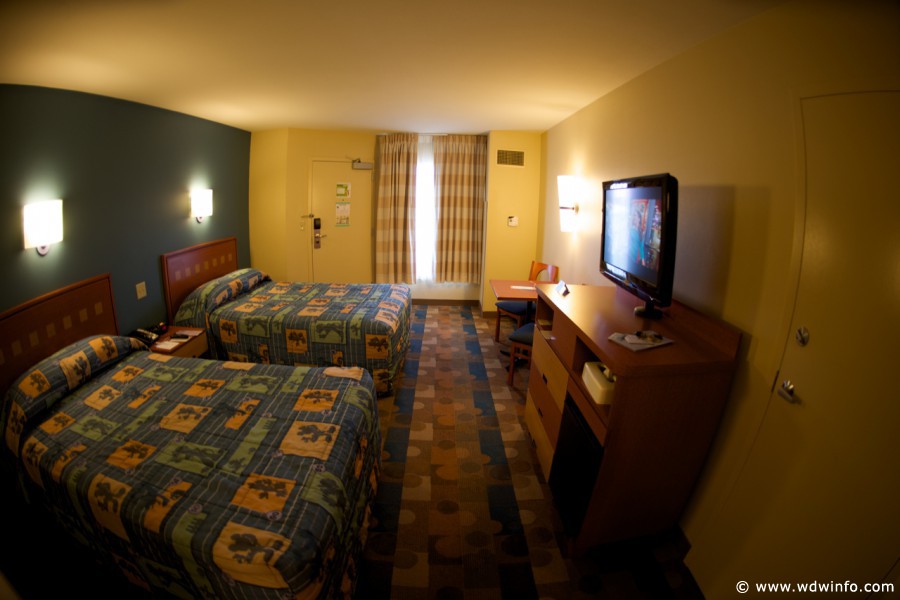 Pop-Century-Resort-Room-004