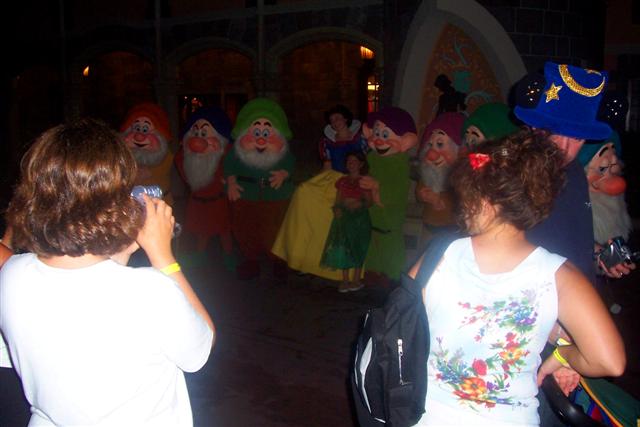 Snow White and all 7 Dwarves out for MNSSHP.