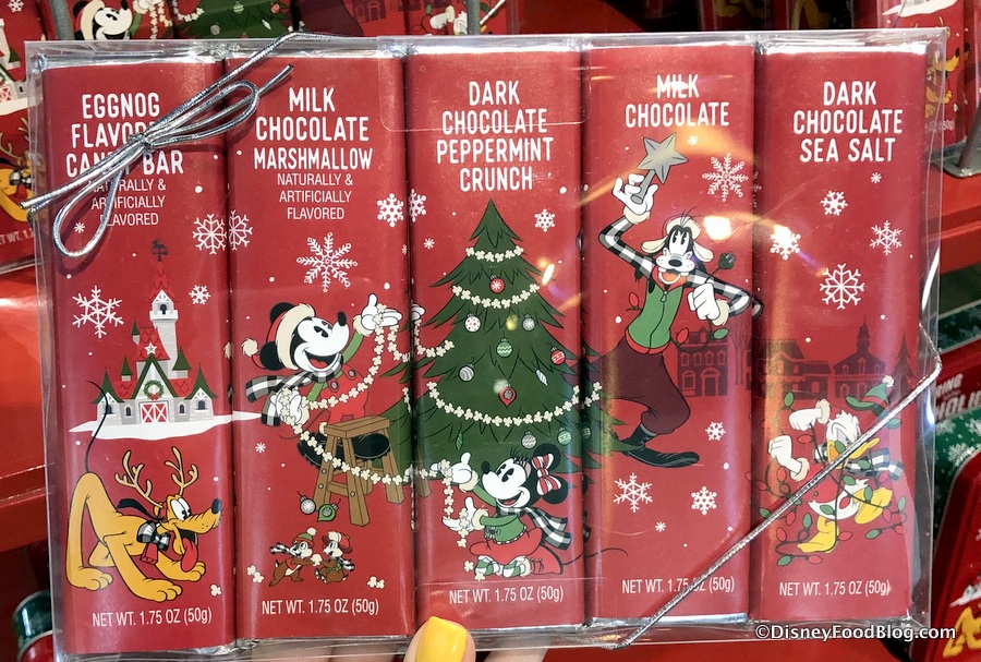 packaged-holiday-christmas-snacks-gummies-chocolate-bars-christmas-snacks_0938.jpg